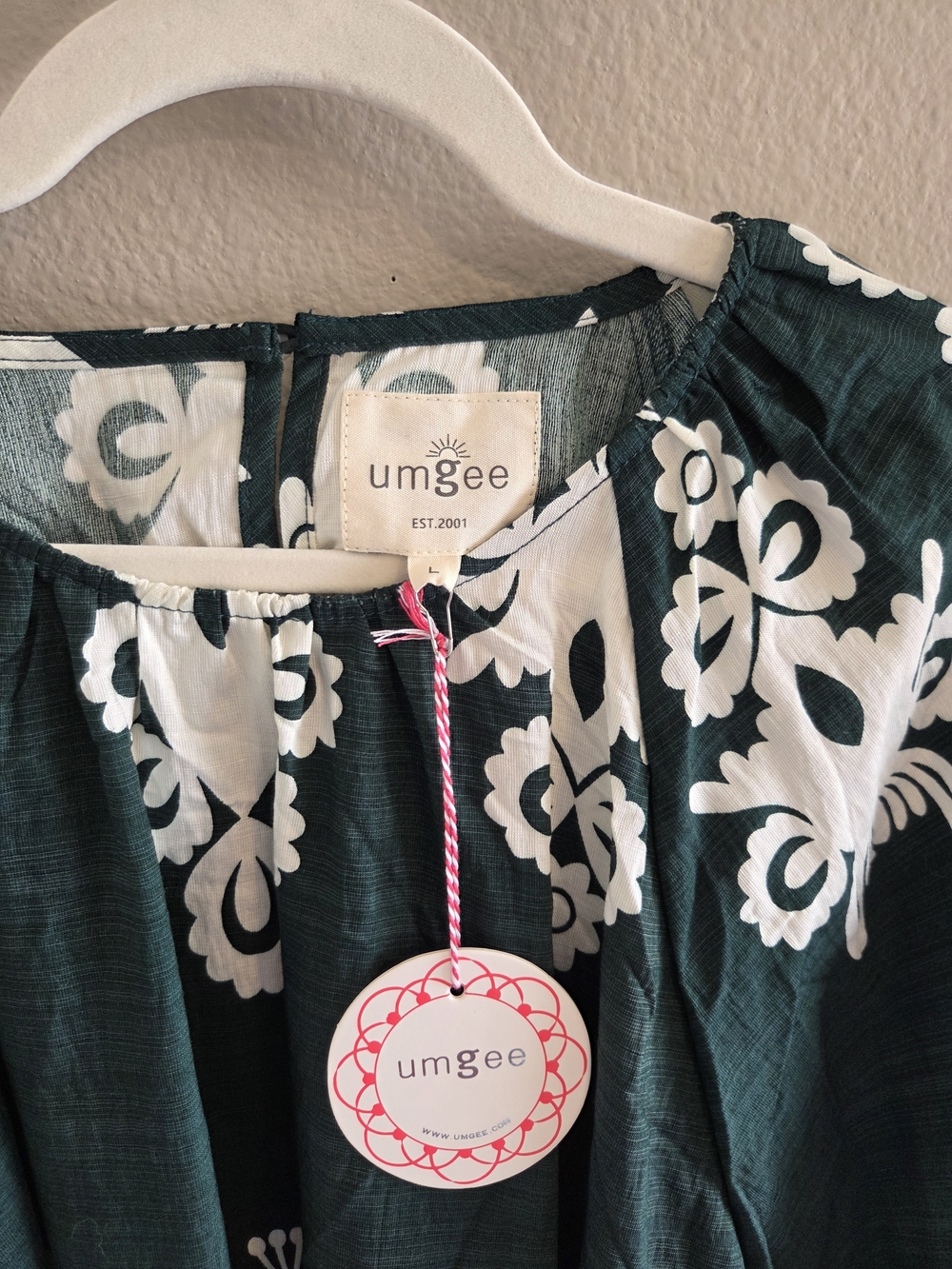 NWT Umgee Boho Border Print Peasant Blouse Hunter Green White Large K1054 - Picture 3 of 8